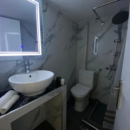 Uka Apartment Nea Iraklia Exterior photo